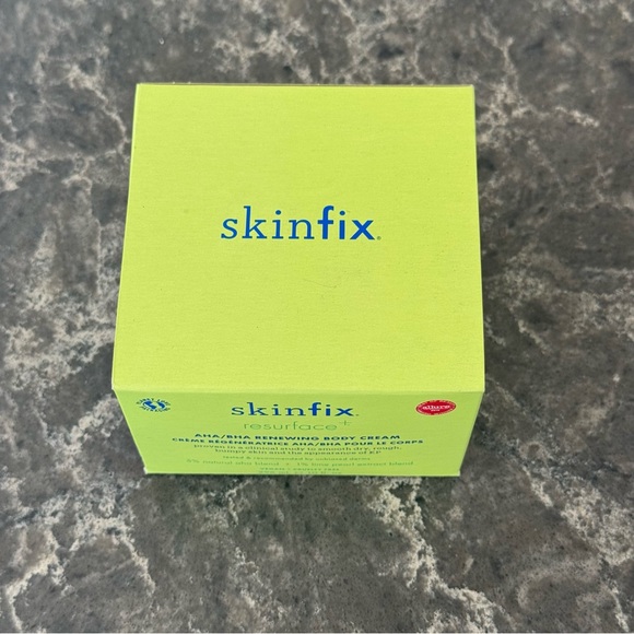 Skinfix resurface+ AHA/BHA Renewing Body Cream, Brand New - Picture 4 of 13